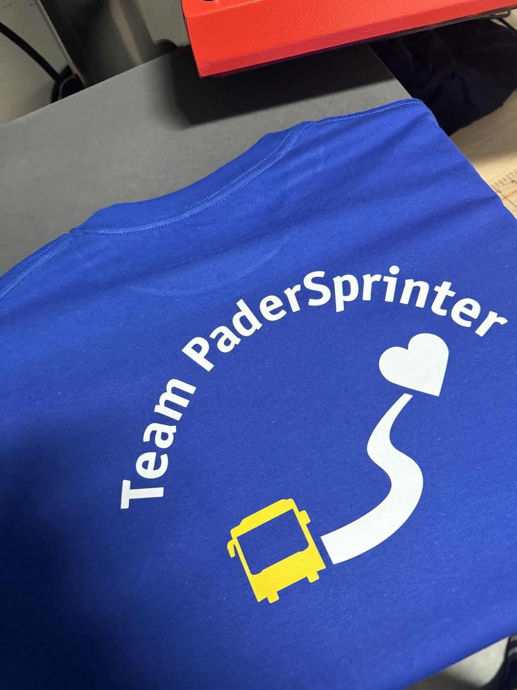 Flexdruck · Rückenmotiv auf Firmen-Shirt